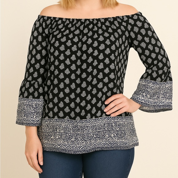 Vintage Havana Tops - Beautiful Blue and White Flowy Long Sleeve Blouse